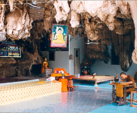 Tiger Caves Monastery, Krabi Provence, Thailand. Jennifer S Alderson, travelogue, Notes of a Naive Traveler